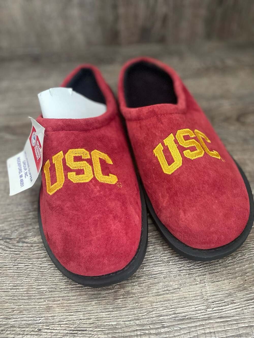 Wolverine Slipper Group USC Slippers Size 8 M Garnet Red